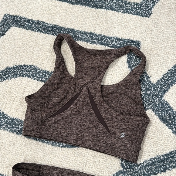 Peloton Capri and bra top set - Picture 3 of 7